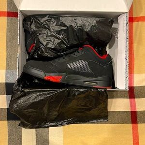 Mens air Jordan’s size 11.5 Air Jordan 5 retro low.